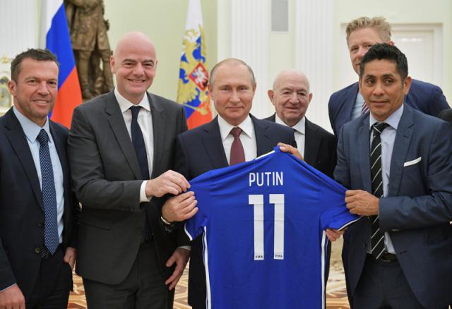 Vladimir Putin is proud of football Team performance